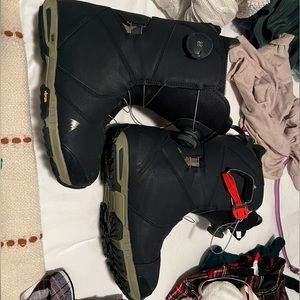 Burton photon snowboard boots size 9